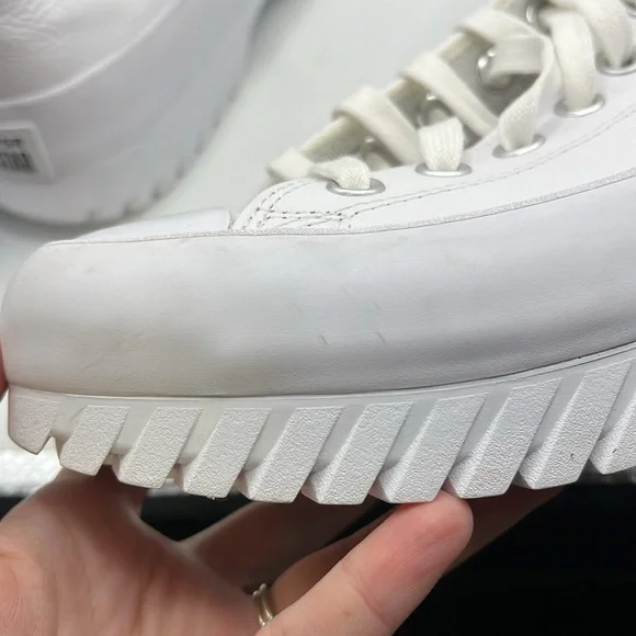 NWT Converse Lugged 2.0 Platform Shoe Sneakers High Top White Leather Womens 10 - Picture 11 of 13